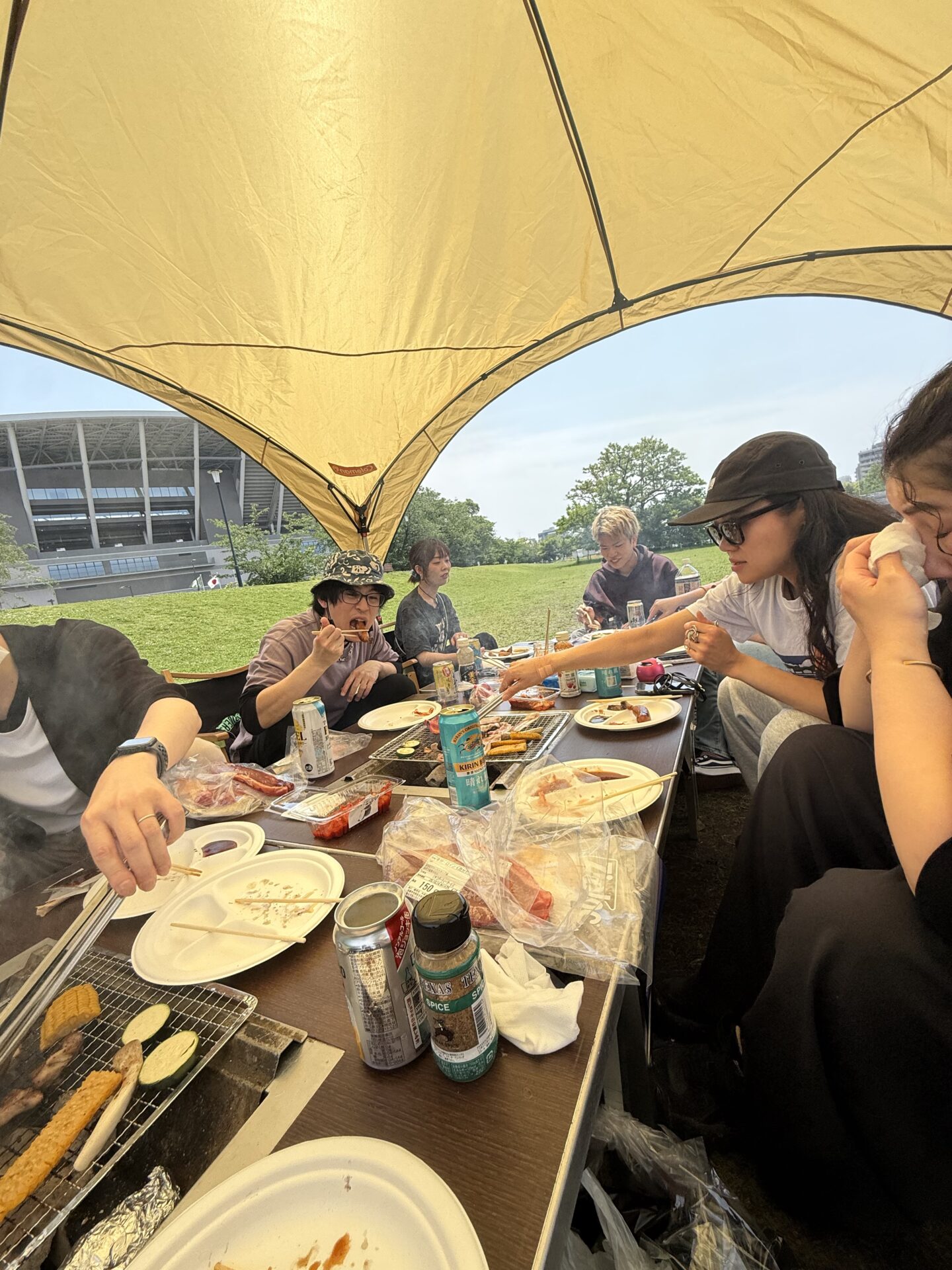 BBQ inエディオンピースウイング川沿い